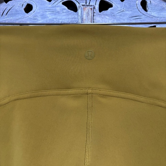 Lululemon Instill High-Rise Tight 25"
Auric Gold - Picture 9 of 10